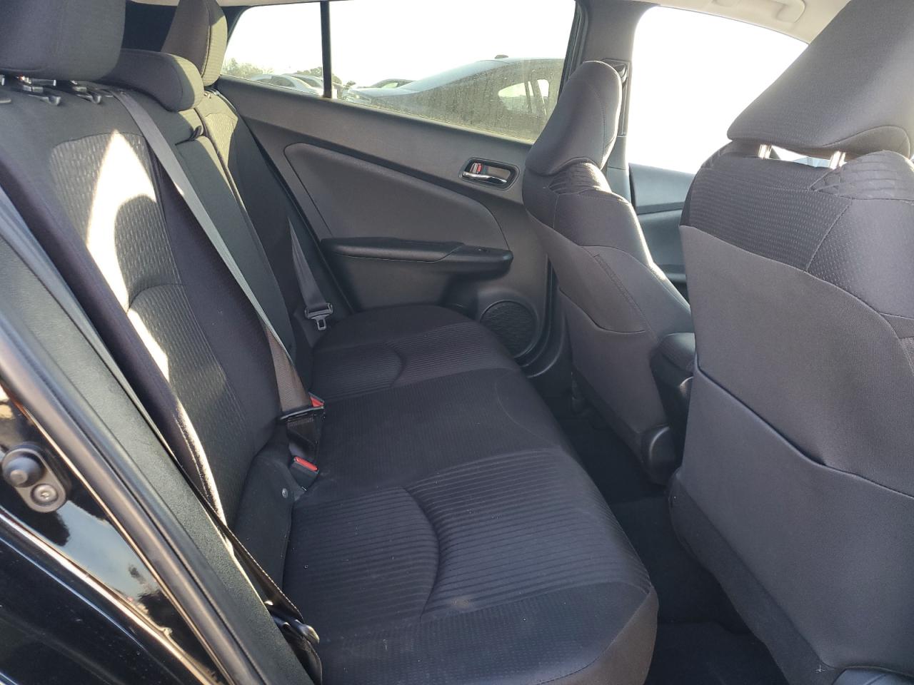 2017 Toyota Prius - Image 10