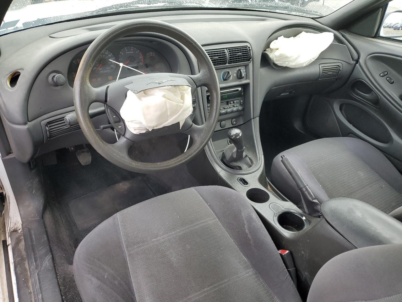 2002 Ford Mustang - Image 8
