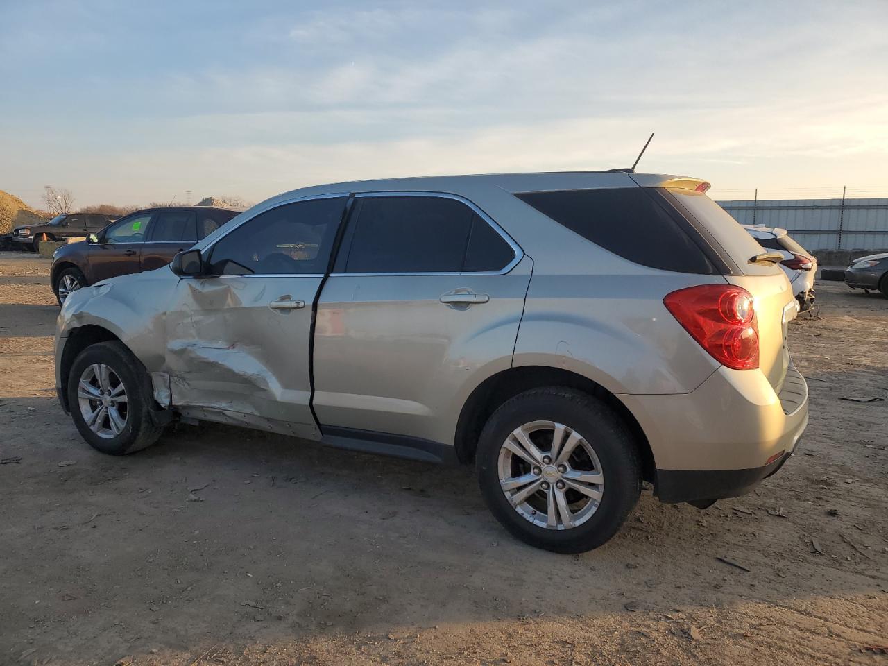 2015 Chevrolet Equinox - Image 2