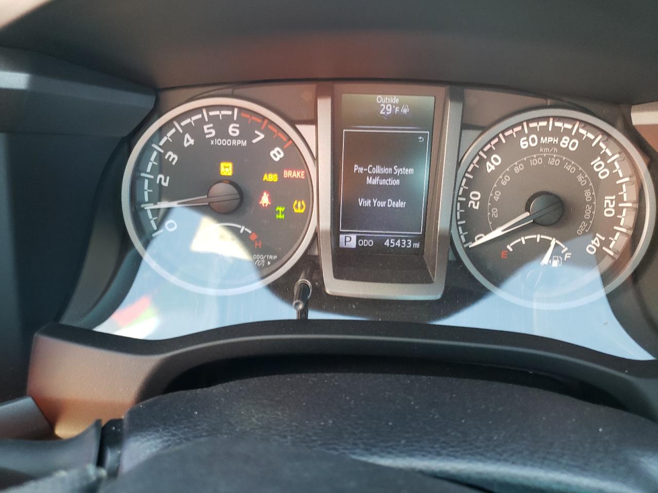 2020 Toyota Tacoma - Image 9
