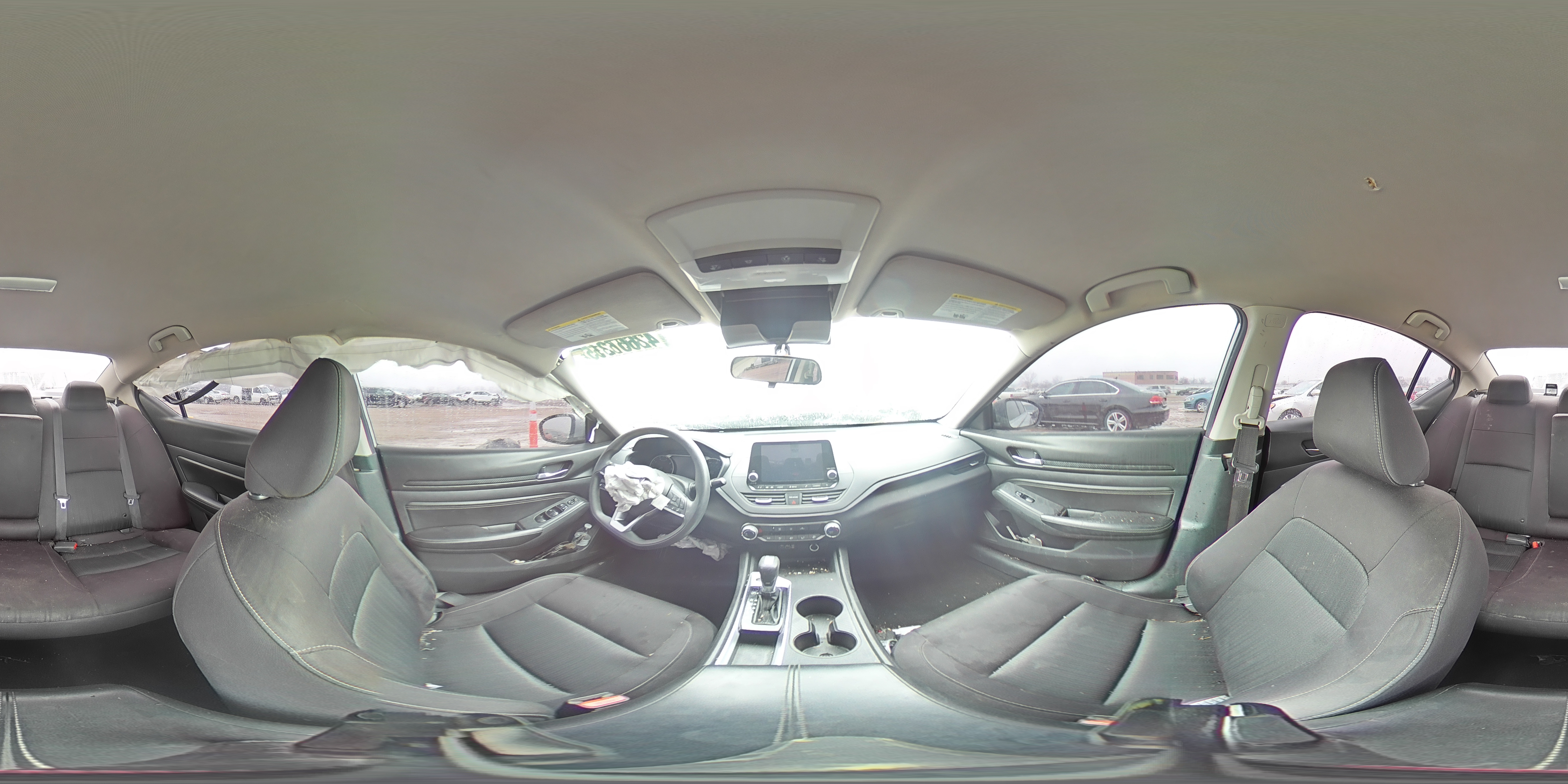2019 Nissan Altima - Image 13