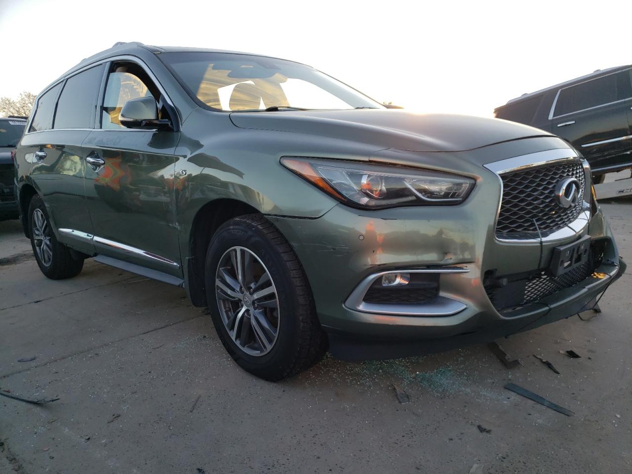 VIN 5N1AL0MM1GC521077 2016 INFINITI QX60 no.4