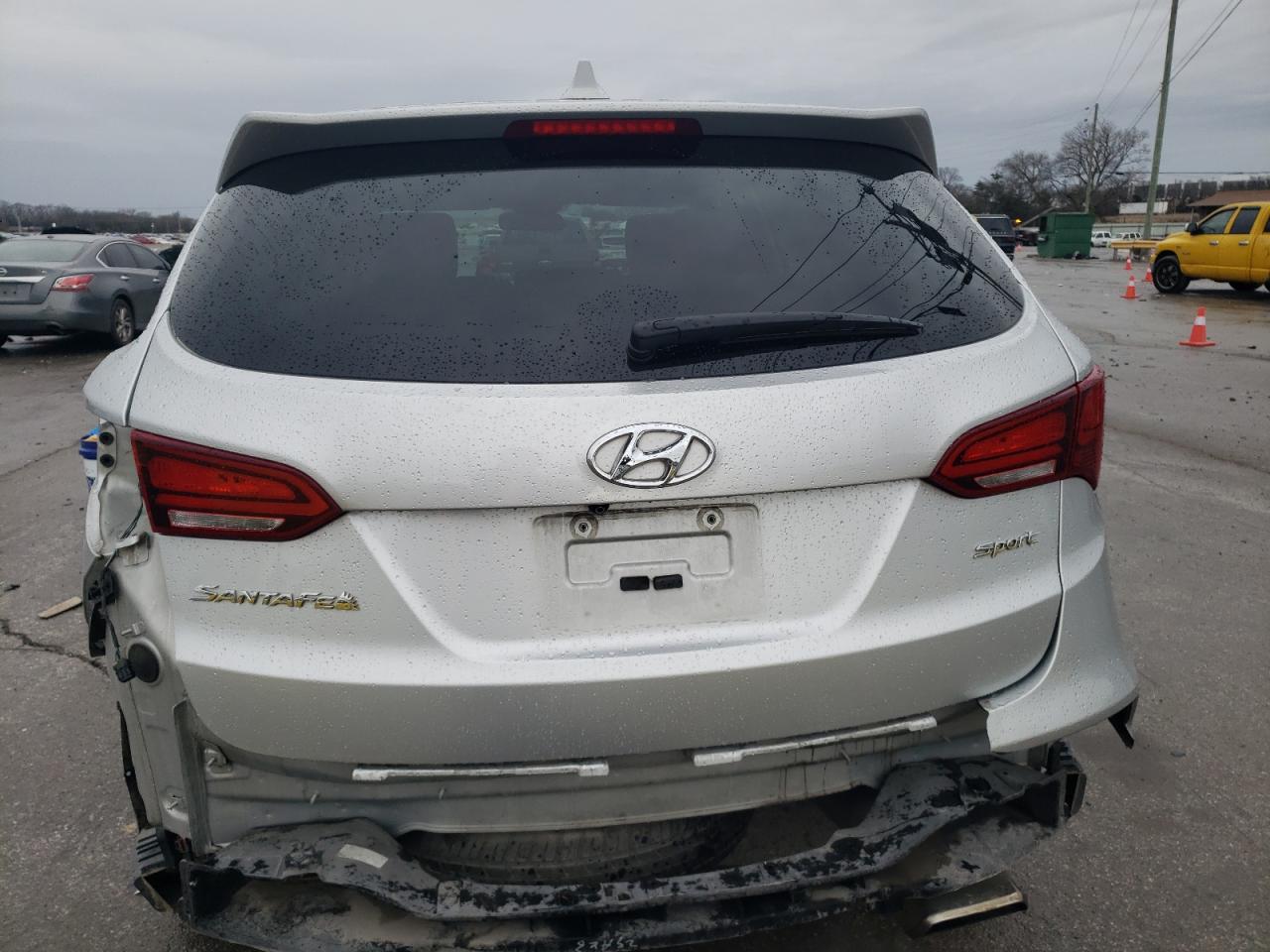 2017 Hyundai Santa Fe - Image 6