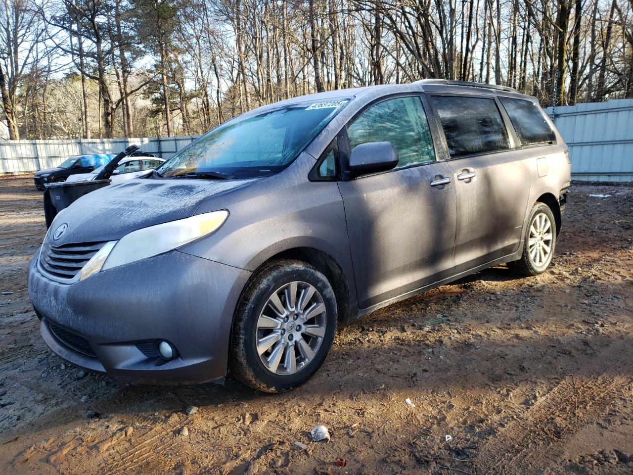 2012 Toyota Sienna - Image 1