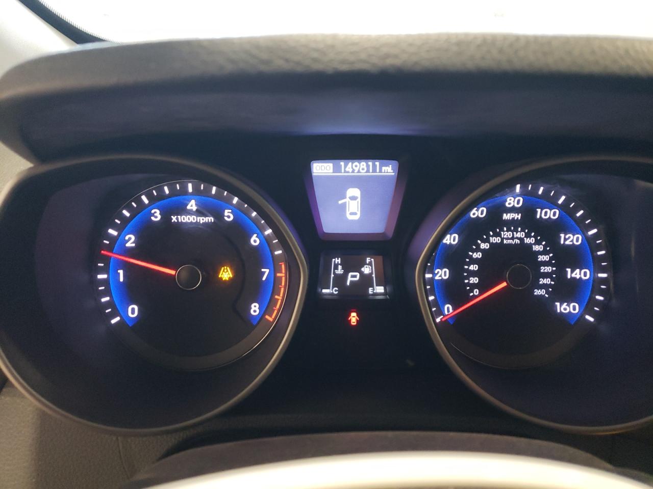 2016 Hyundai Elantra - Image 9