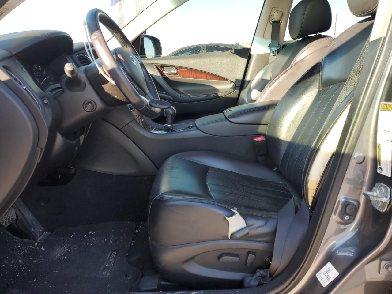 2016 Infiniti QX50 - Image 7