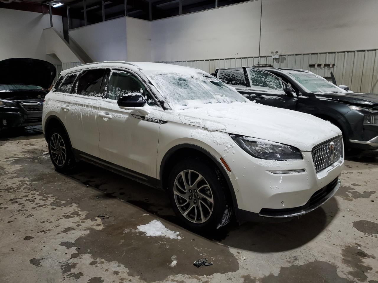 2022 Lincoln Corsair - Image 4