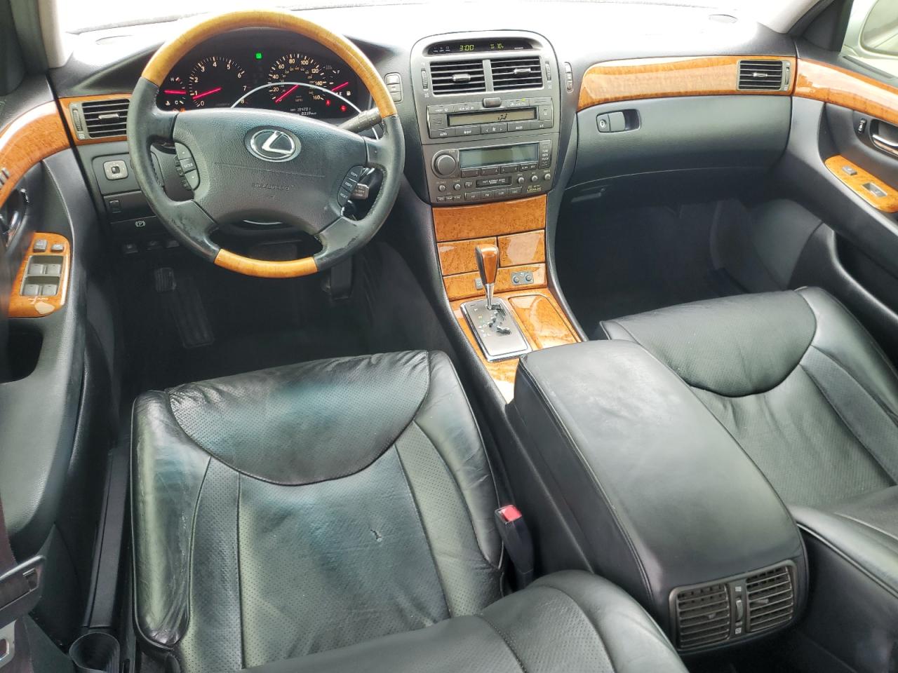 2003 Lexus LS - Image 8