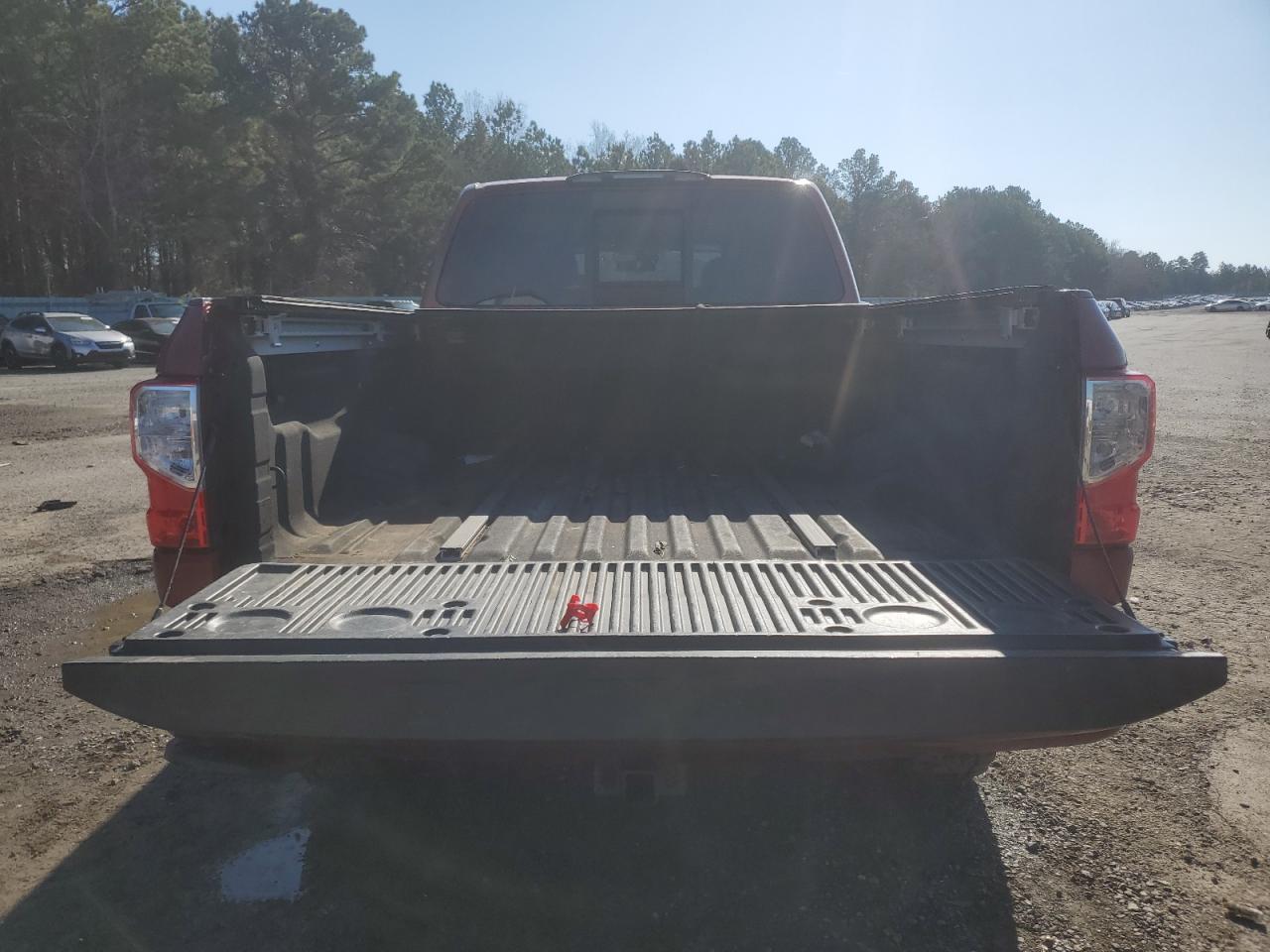 2017 Nissan Titan - Image 6