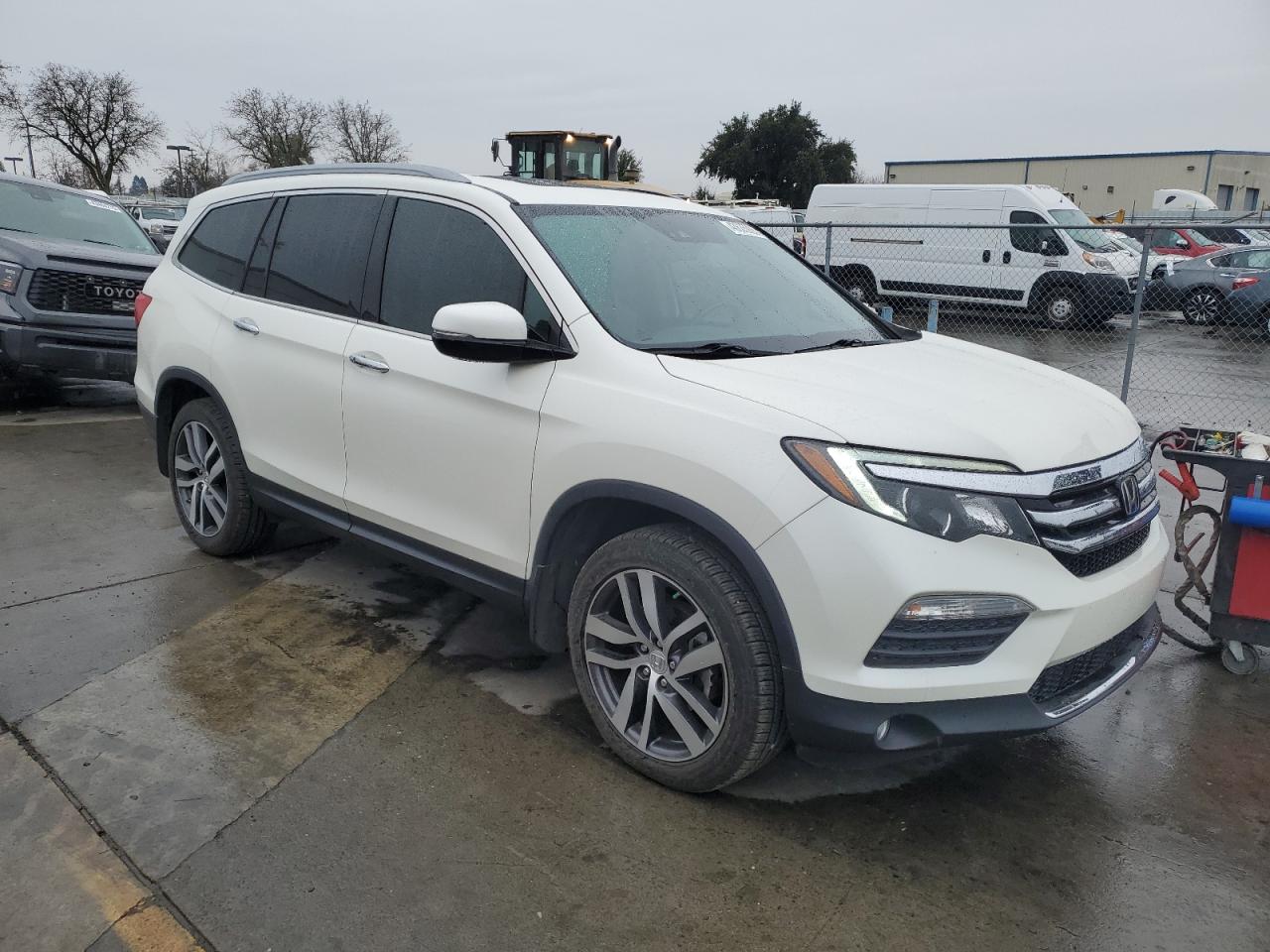 2017 Honda Pilot - Image 4