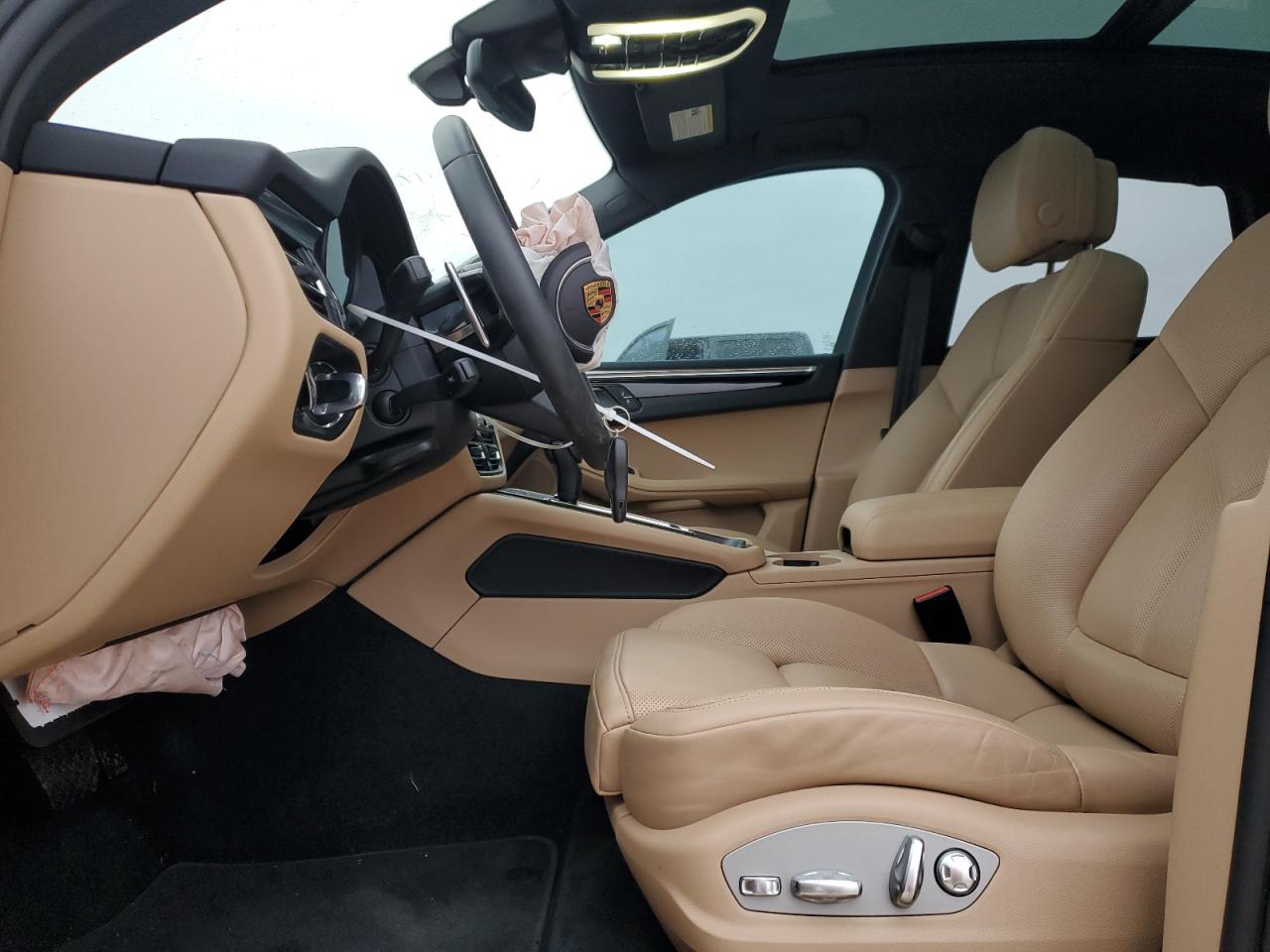2024 Porsche Macan - Image 7