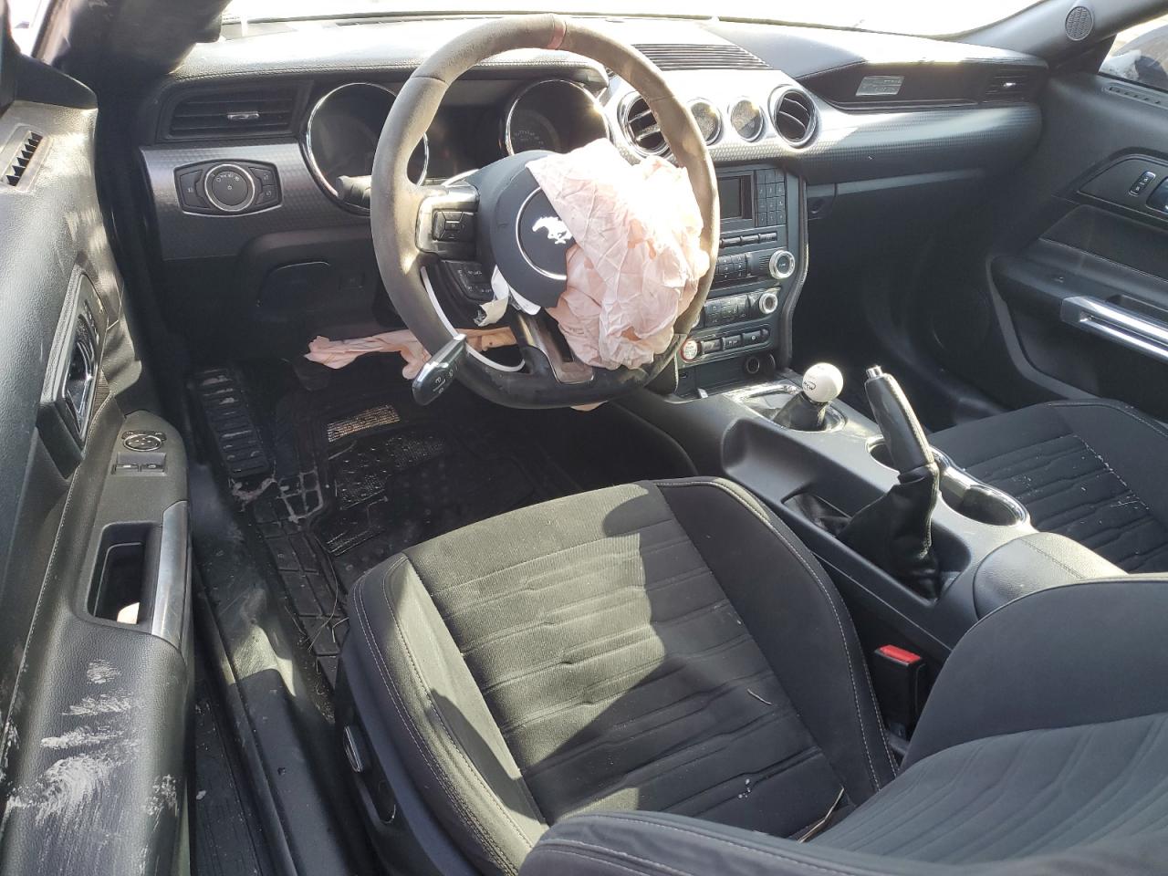 2016 Ford Mustang - Image 8