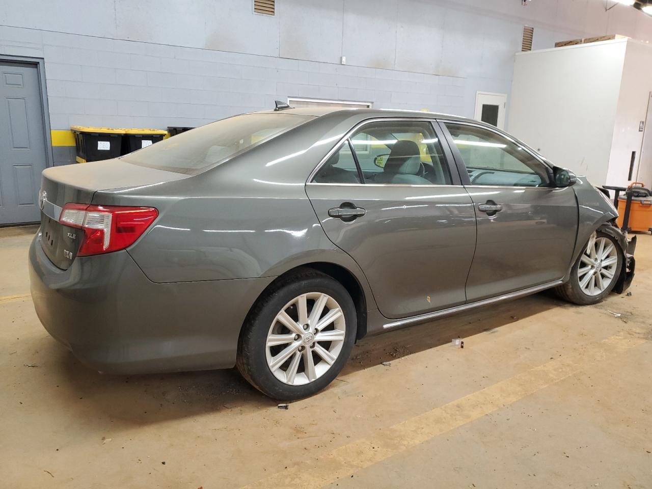 2012 Toyota Camry - Image 3