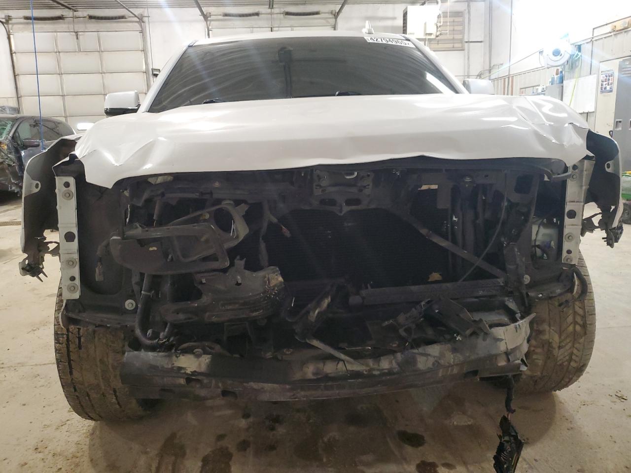 2019 GMC Yukon - Image 5