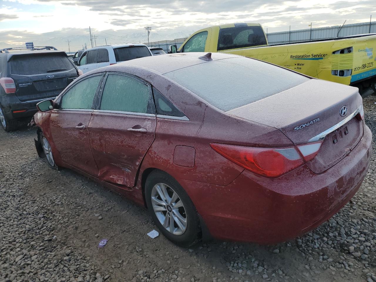 2011 Hyundai Sonata - Image 2