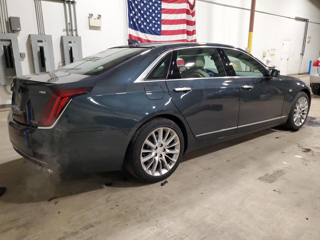 VIN 1G6KB5RS7JU102848 2018 CADILLAC CT6 no.3