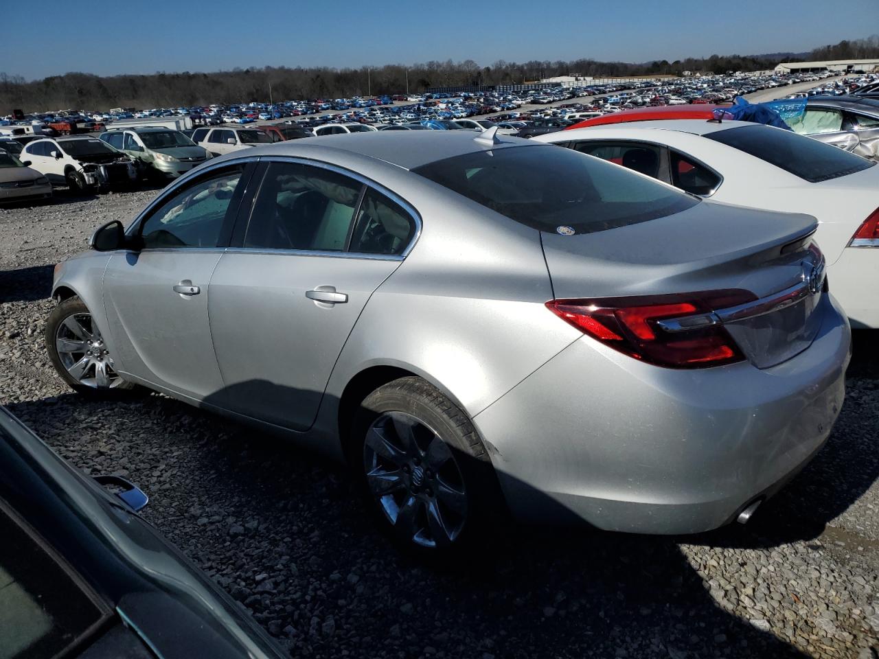 2014 Buick Regal - Image 2