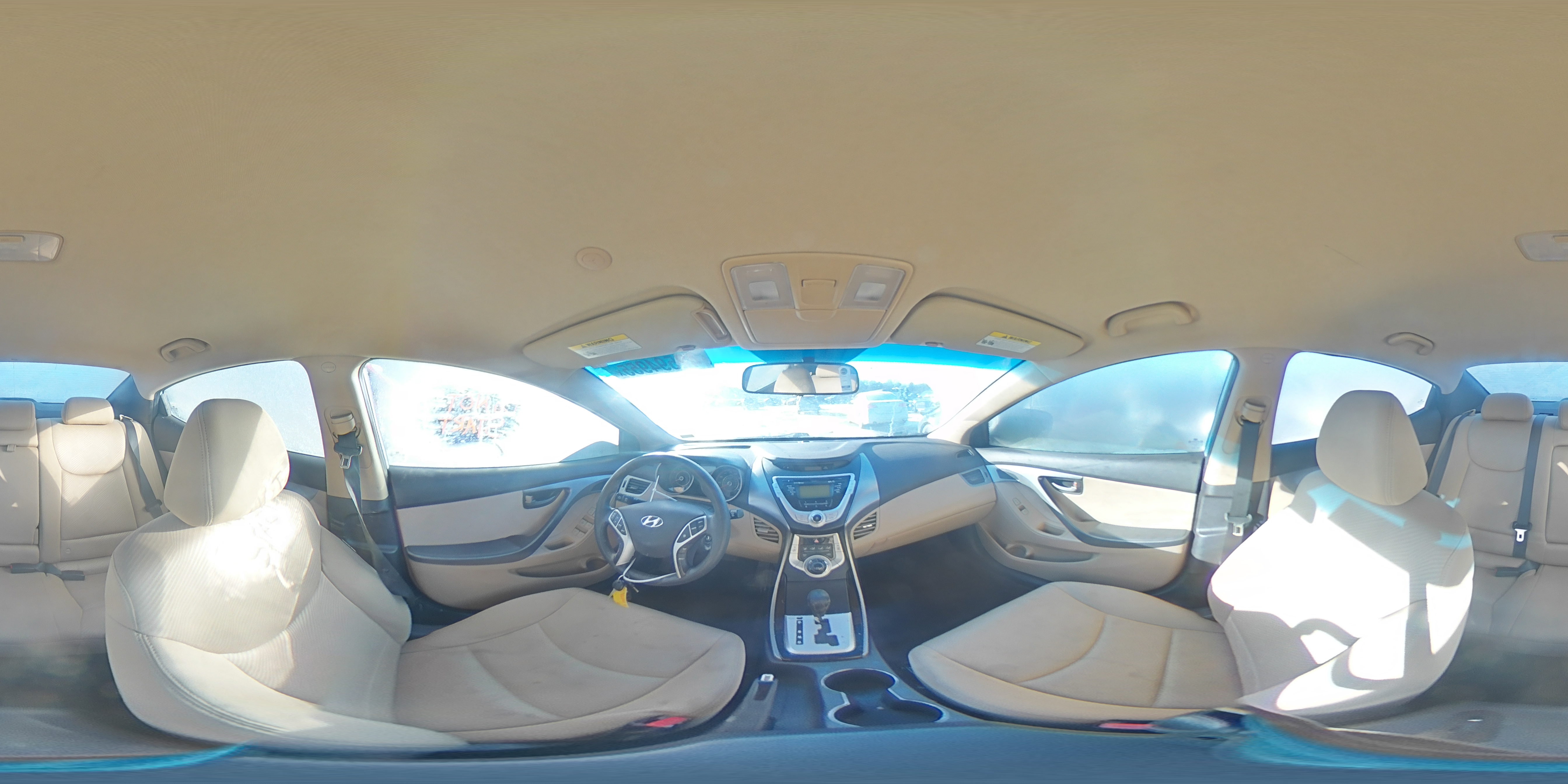 2011 Hyundai Elantra - Image 13