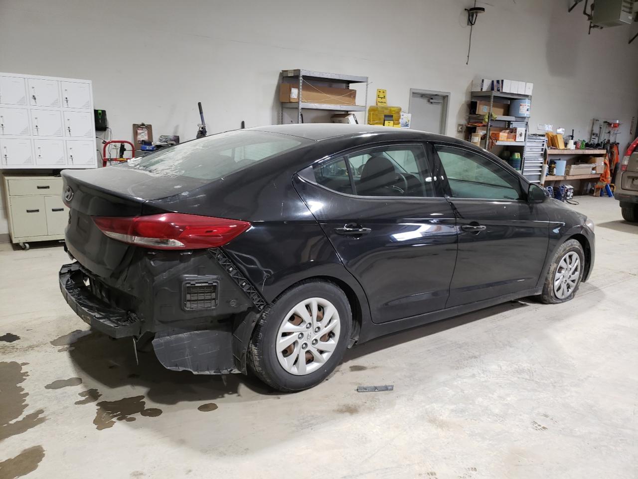 2018 Hyundai Elantra - Image 3