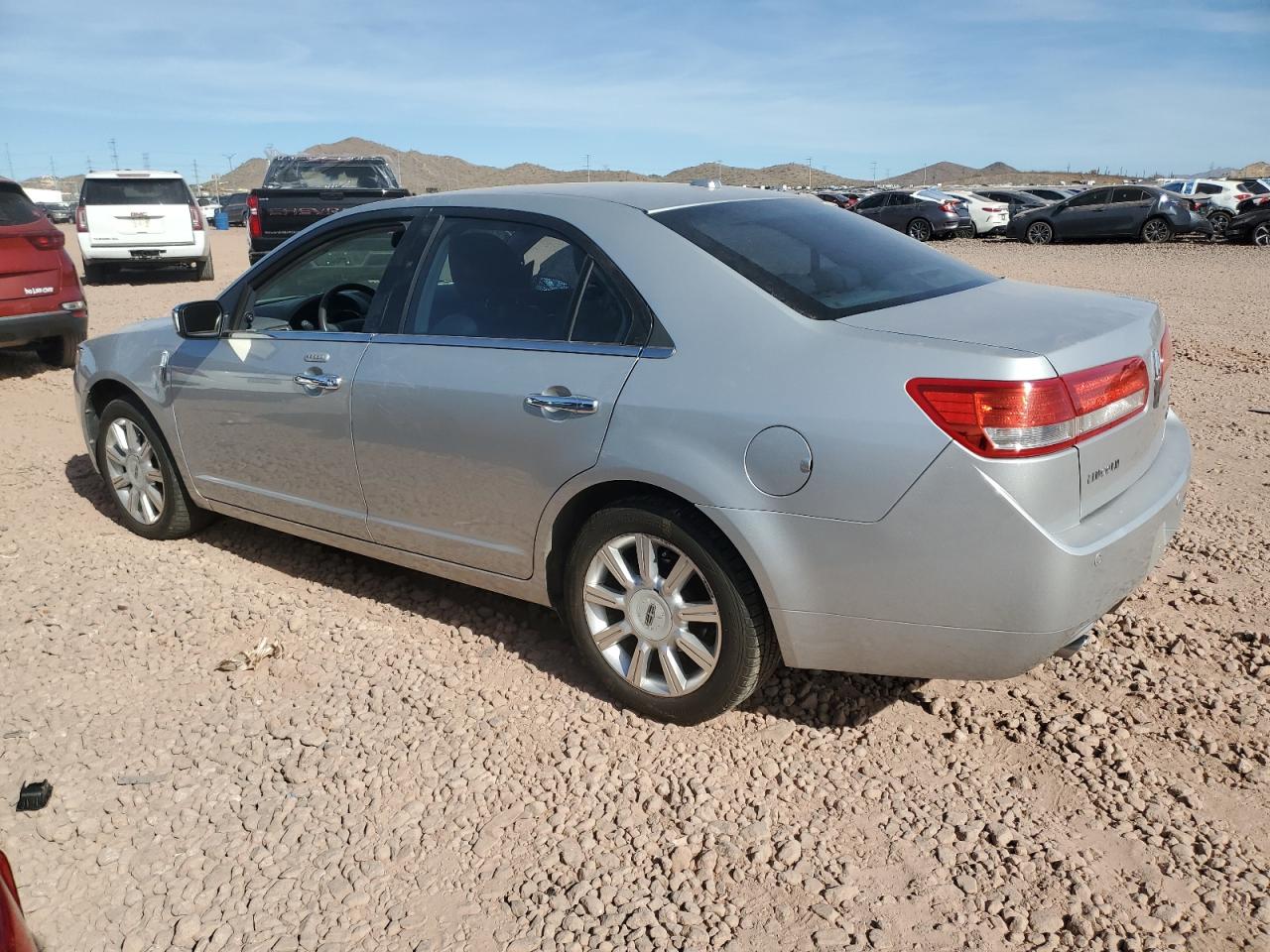 2010 Lincoln MKZ - Image 2