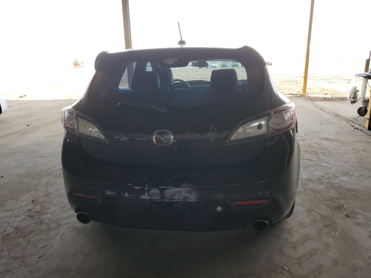 2011 Mazda 3 - Image 6