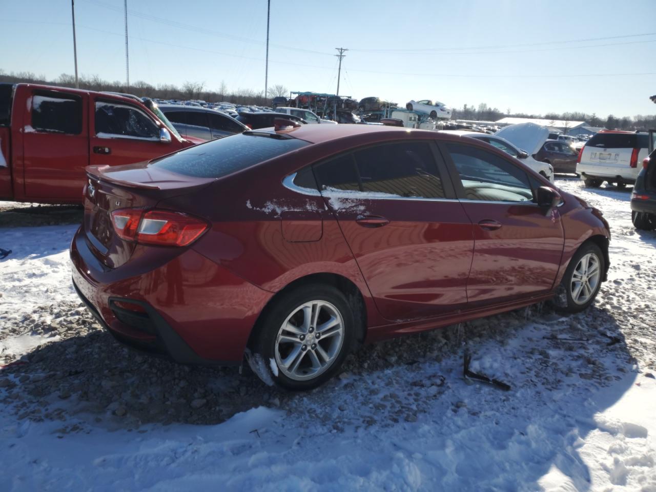 2018 Chevrolet Cruze - Image 3