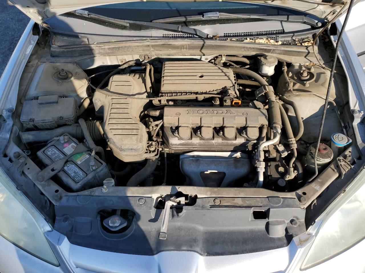 2005 Honda Civic - Image 12
