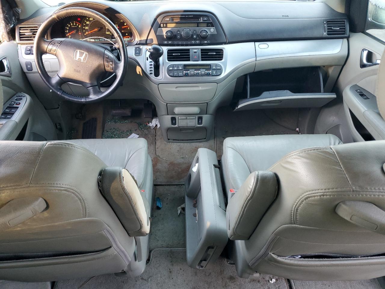 2008 Honda Odyssey - Image 8