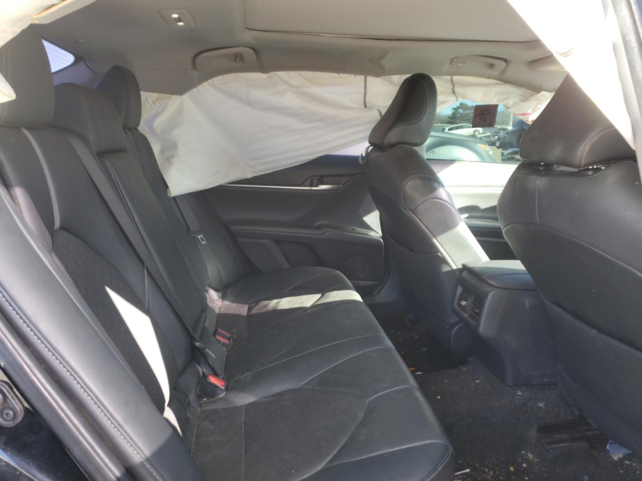 2021 Toyota Camry - Image 10