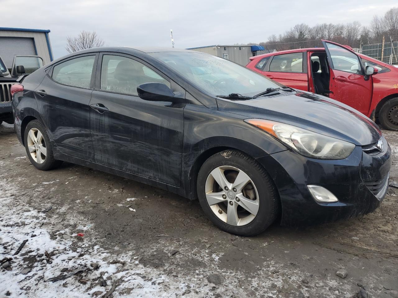 2013 Hyundai Elantra - Image 4