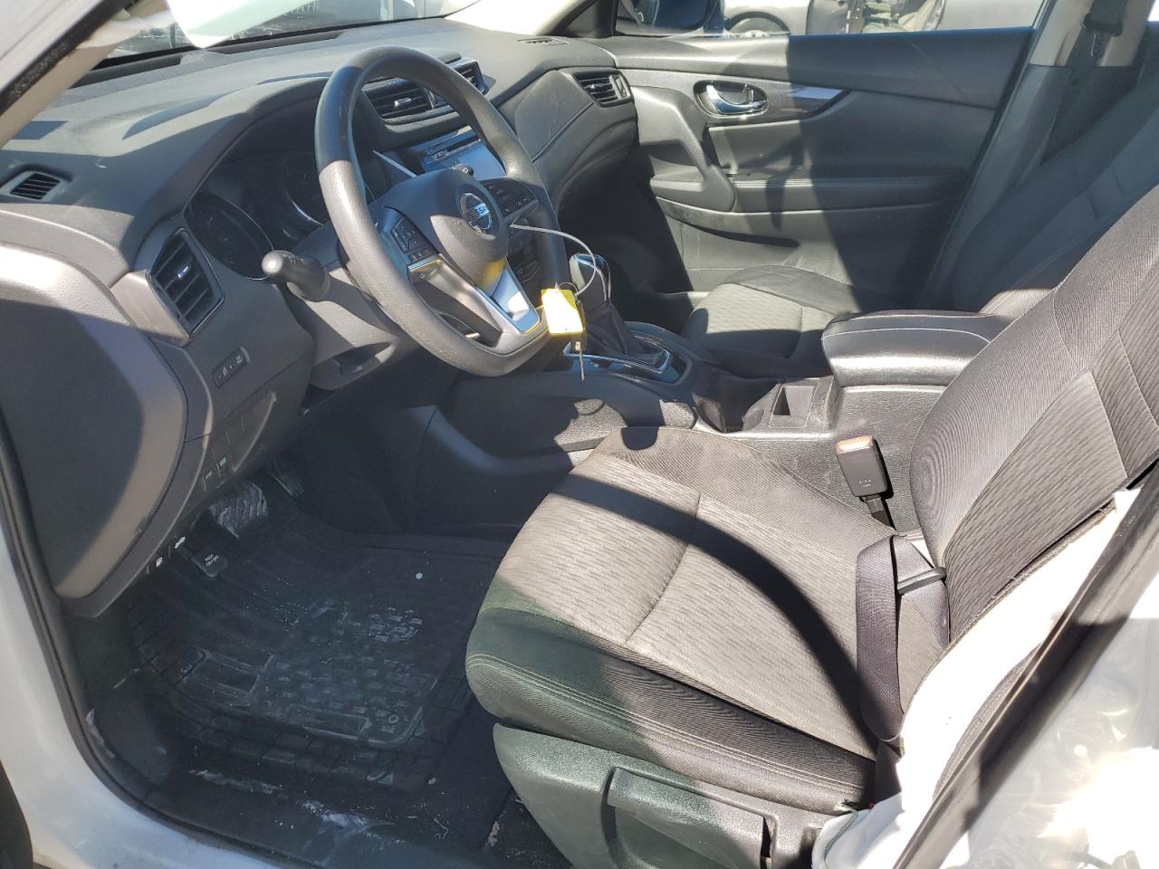 2017 Nissan Rogue - Image 7