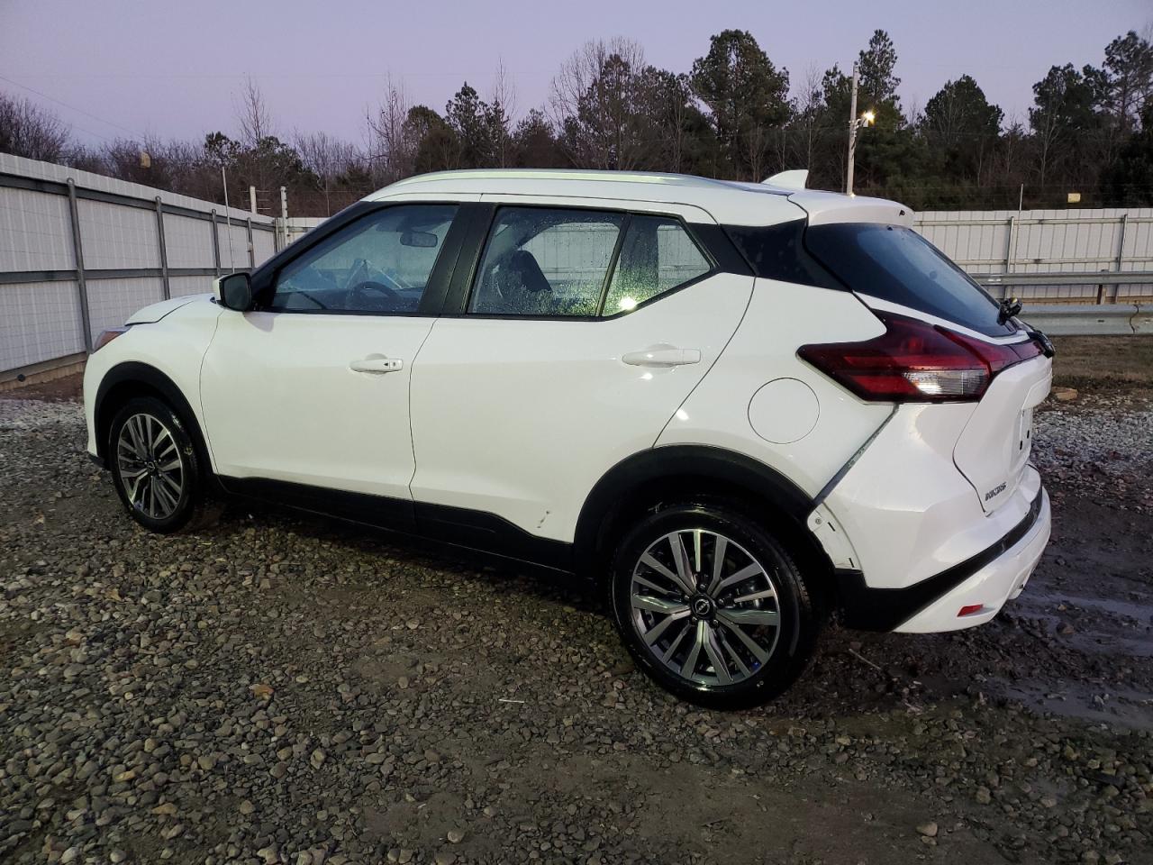 2024 Nissan Kicks - Image 2