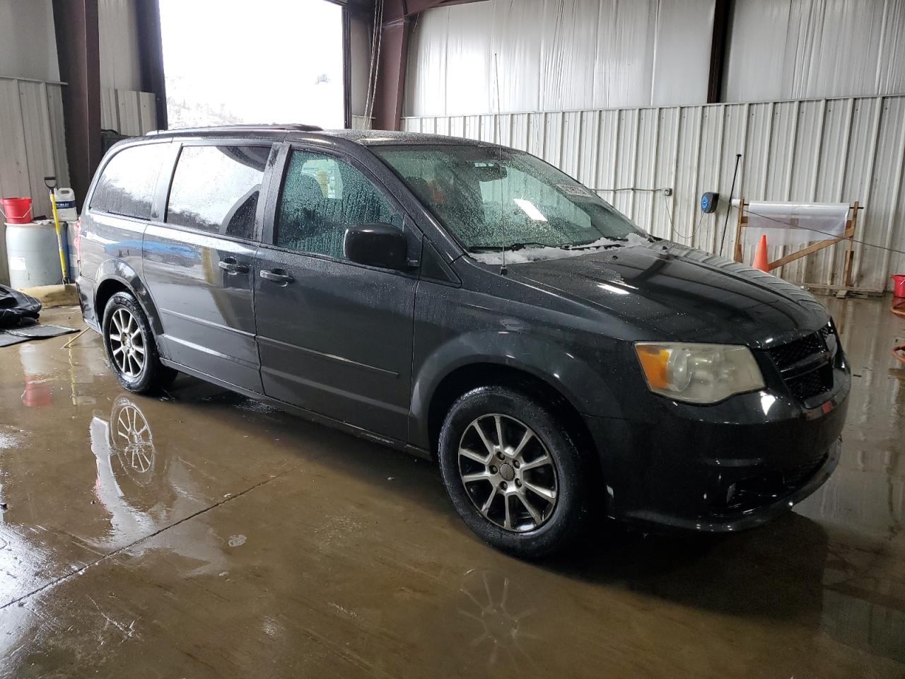 2012 Dodge Caravan - Image 4