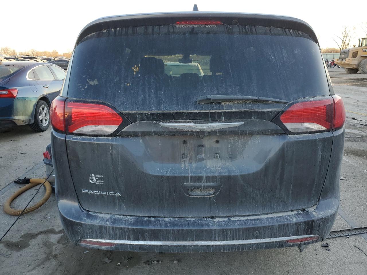 2017 Chrysler Pacifica - Image 6