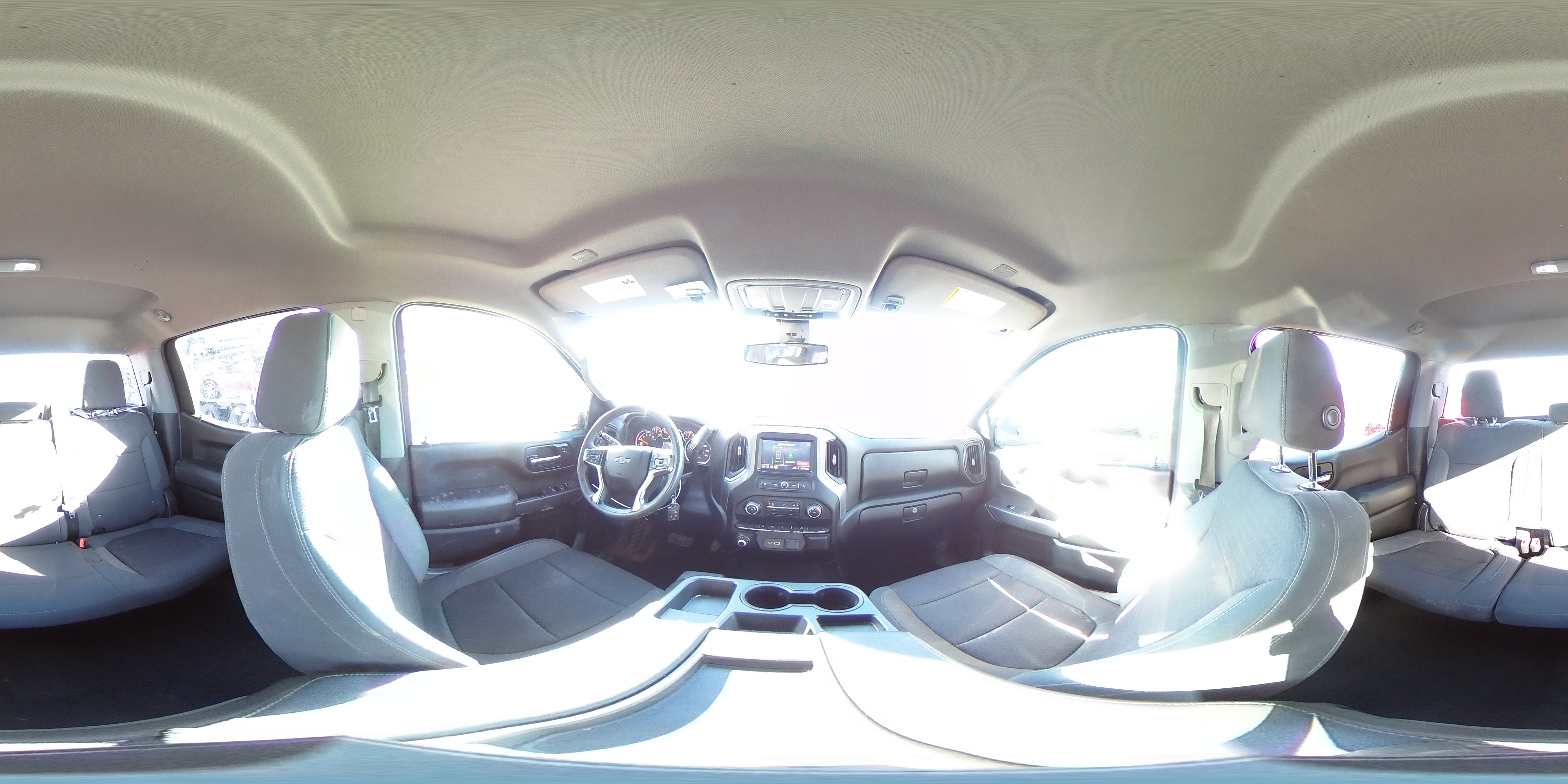 2022 Chevrolet Silverado - Image 14