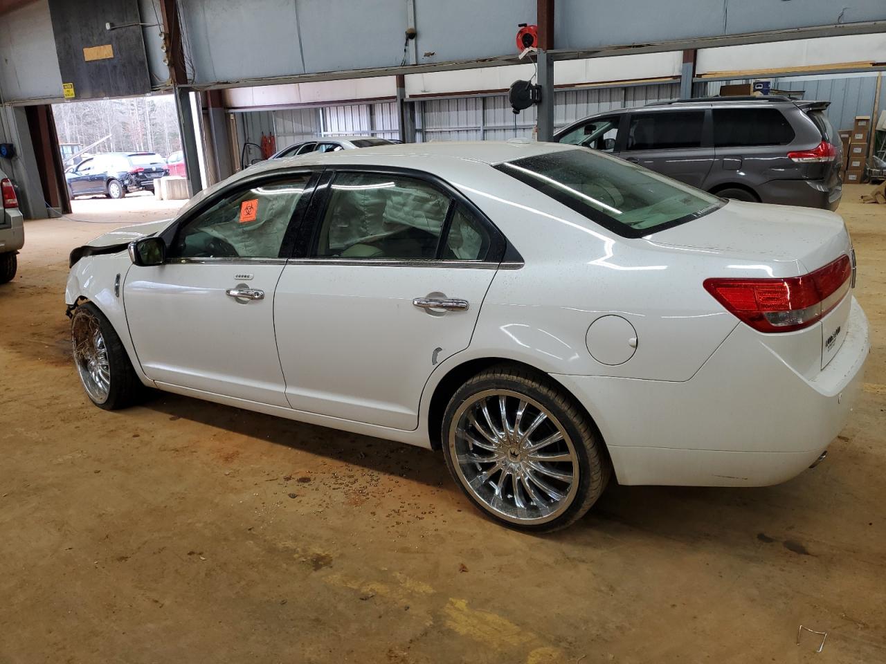 2011 Lincoln MKZ - Image 2