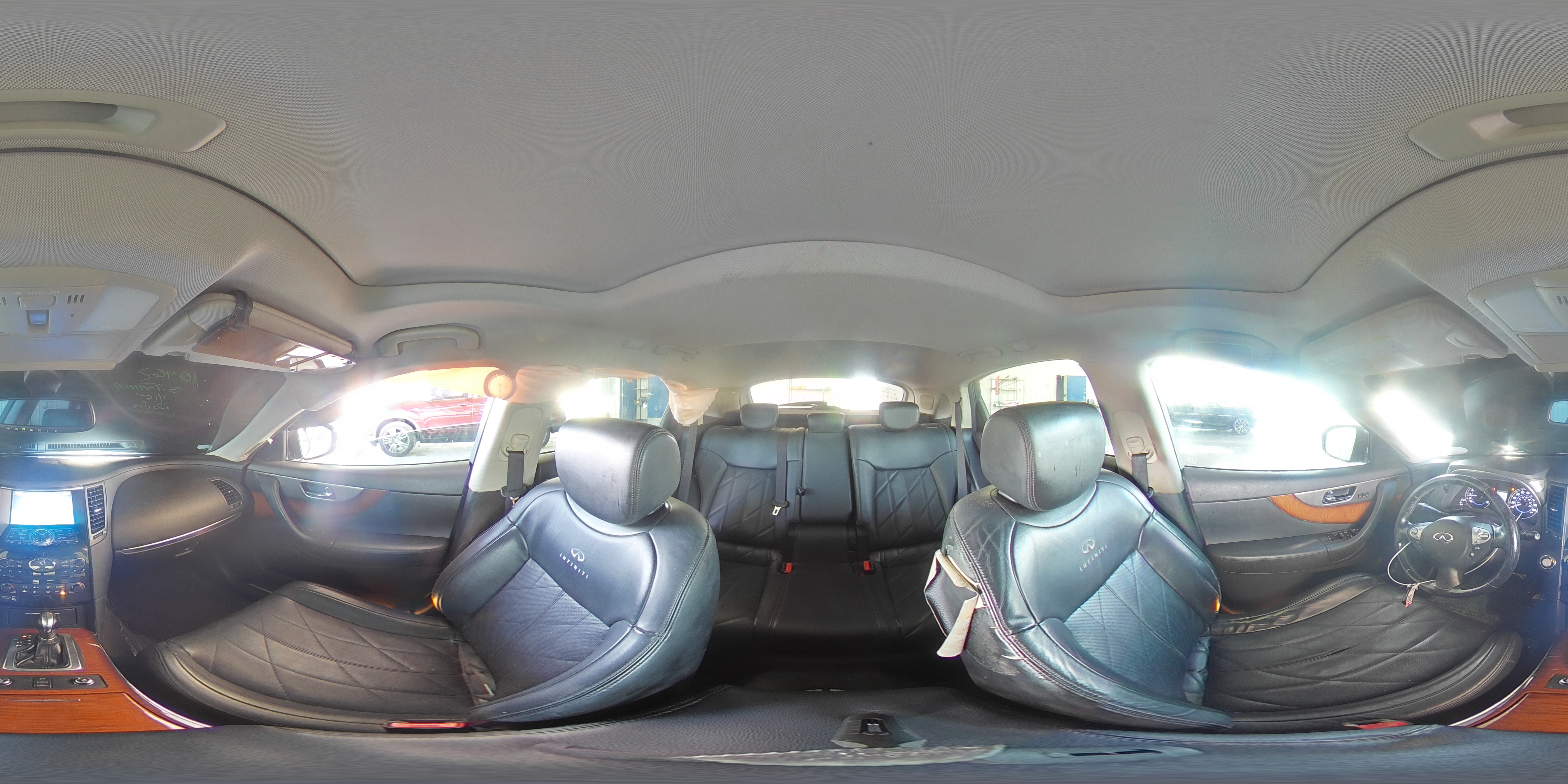 2014 Infiniti QX70 - Image 15