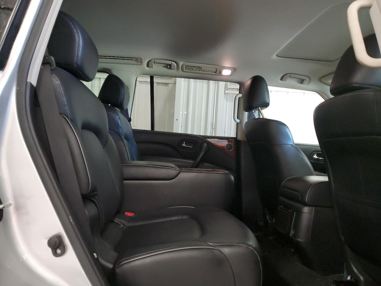 2019 Infiniti QX80 - Image 11