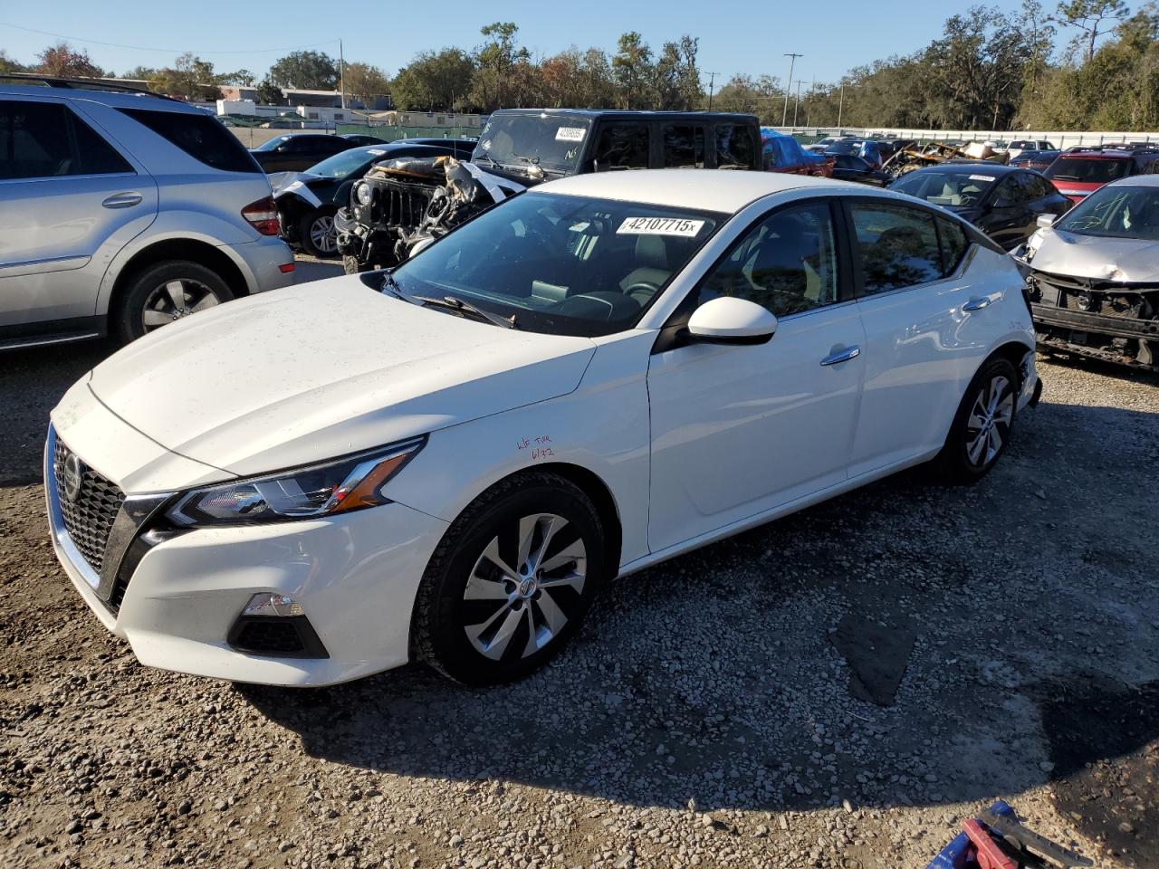 2020 Nissan Altima - Image 1