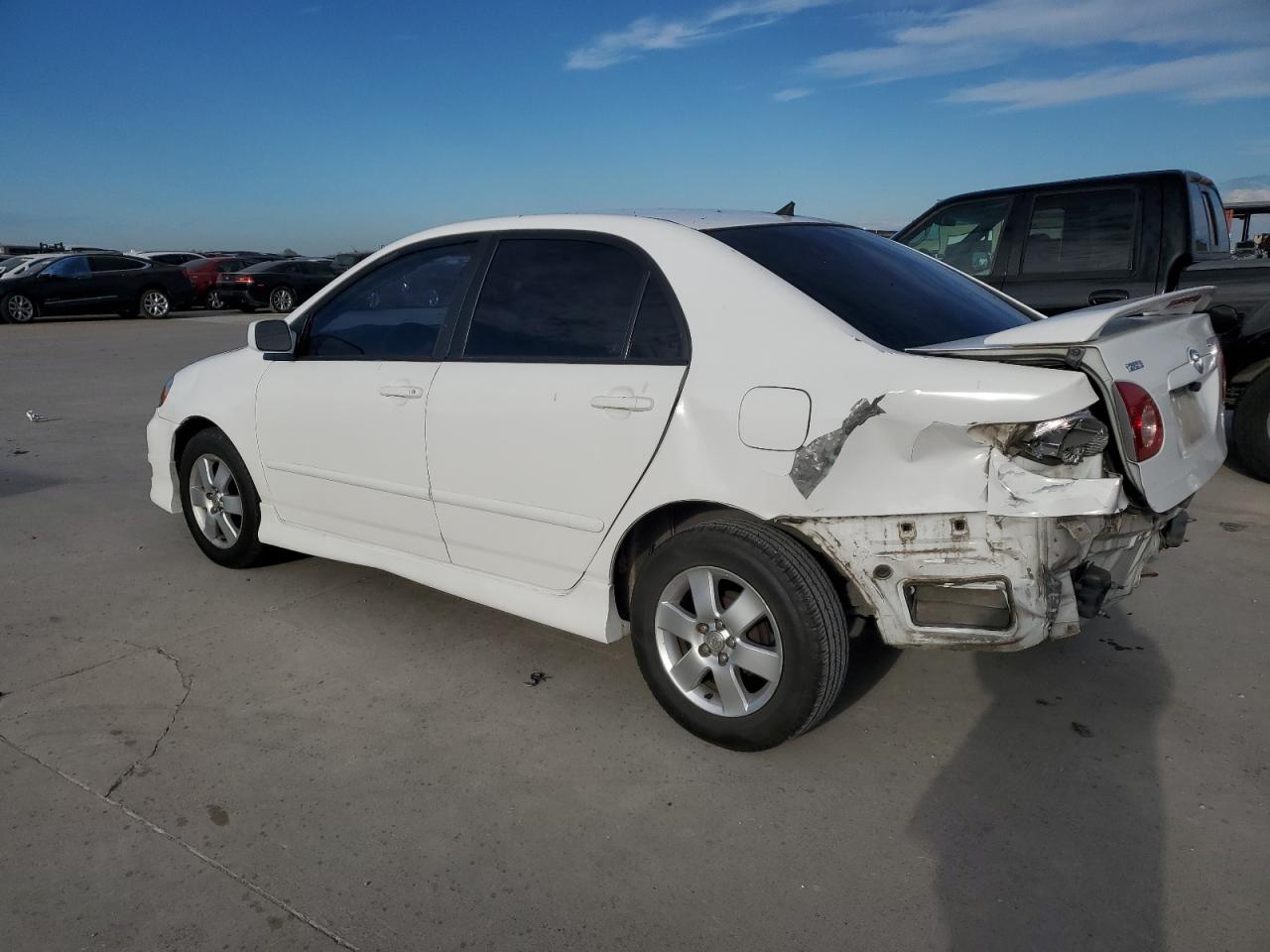 2005 Toyota Corolla - Image 2
