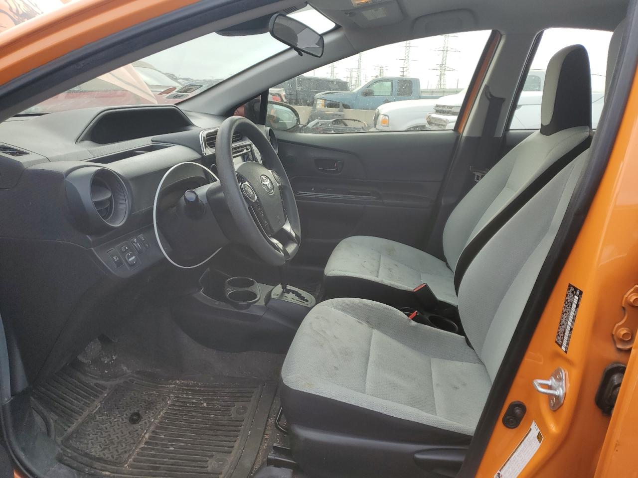2018 Toyota Prius - Image 7