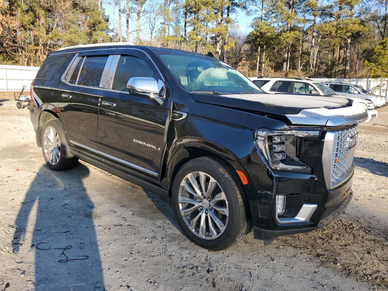 2021 GMC Yukon - Image 4