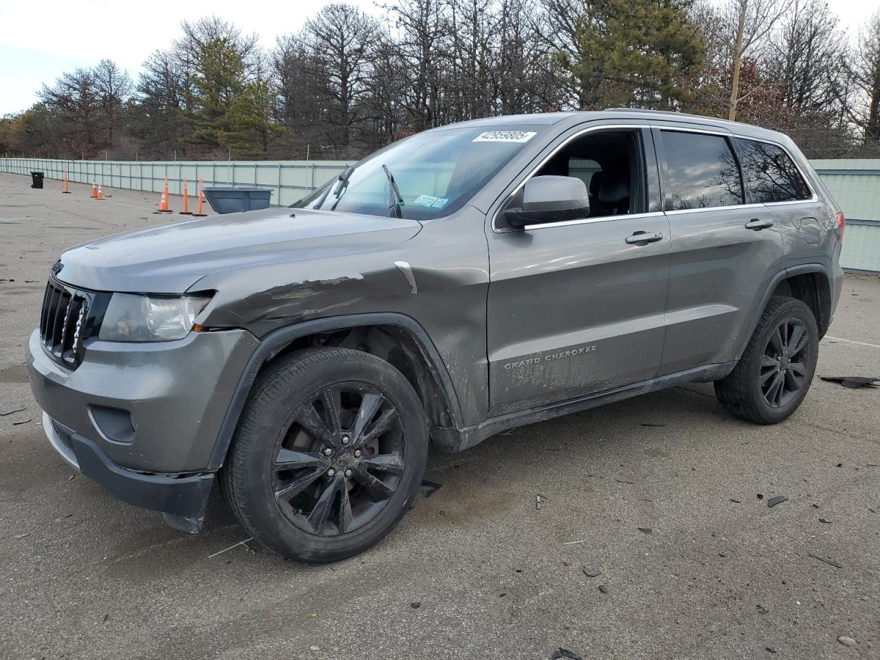 2013 Jeep Grand Cherokee - Image 1