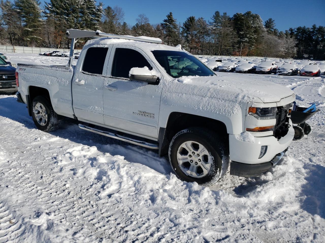 2017 Chevrolet Silverado - Image 4