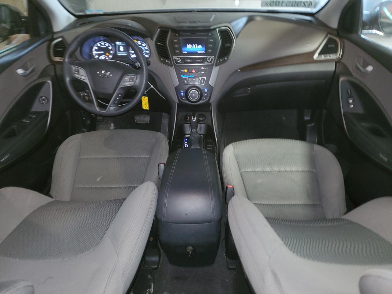 2018 Hyundai Santa Fe - Image 8