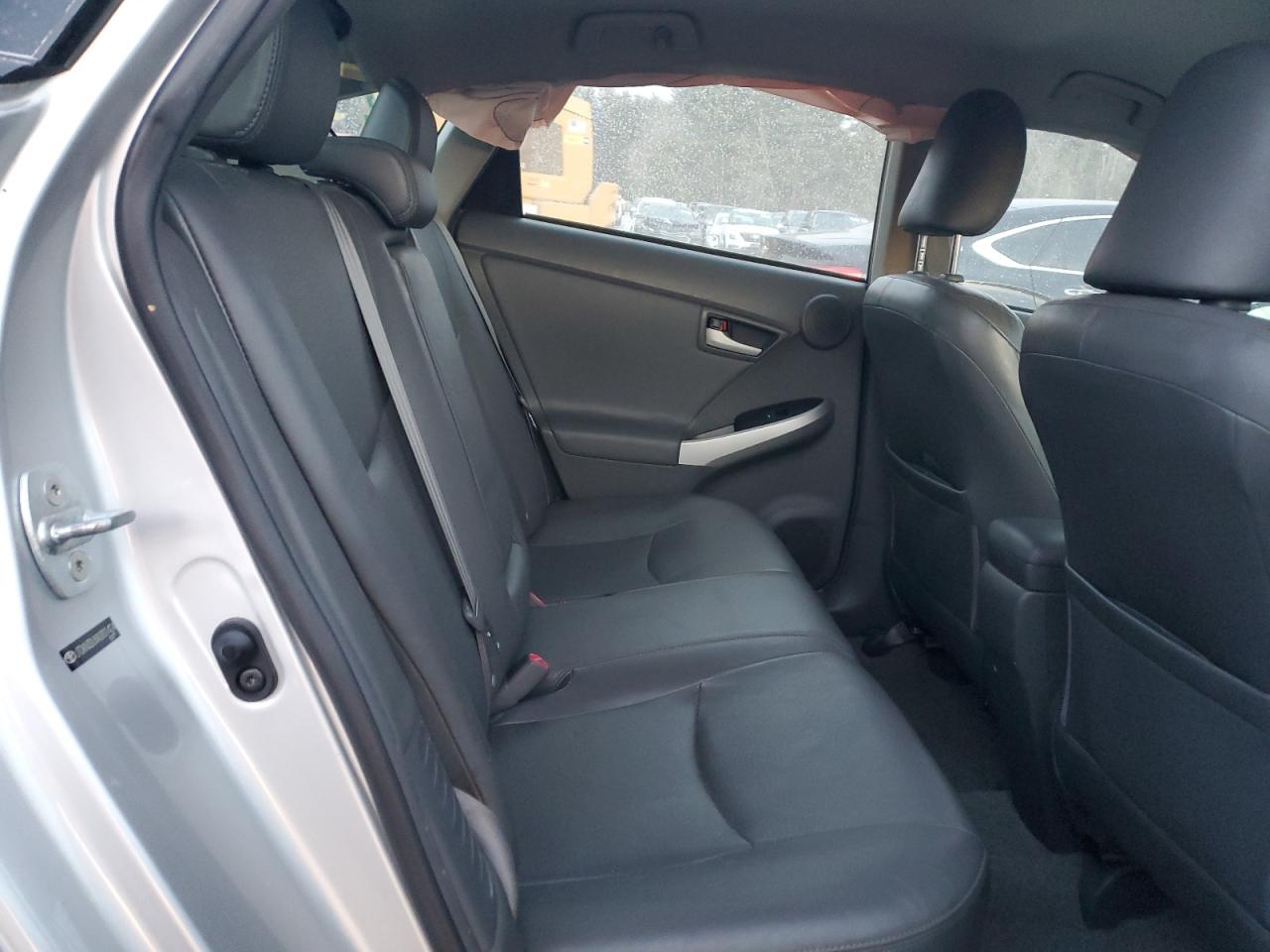 2010 Toyota Prius - Image 10