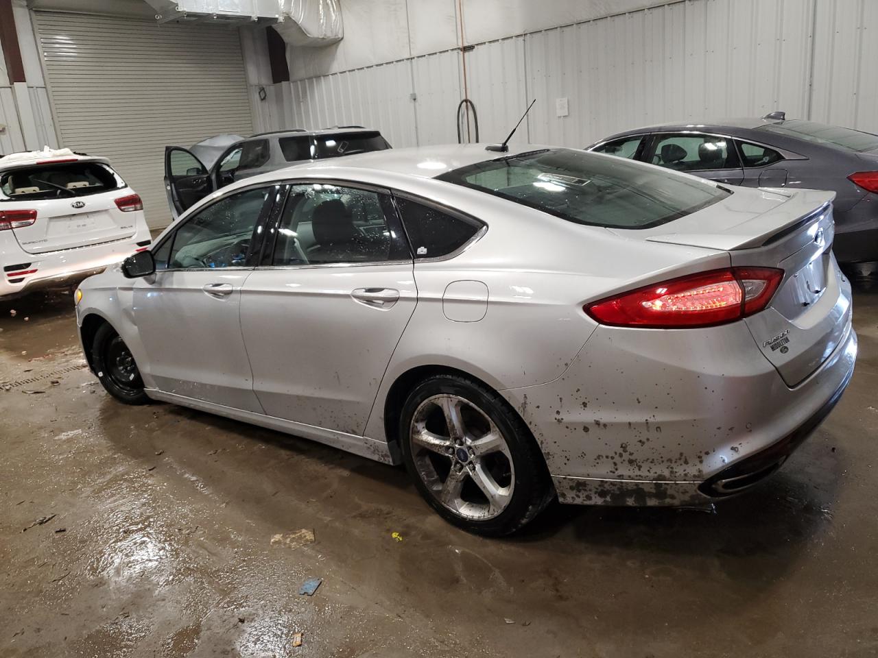 VIN 3FA6P0T92GR312322 2016 FORD FUSION no.2