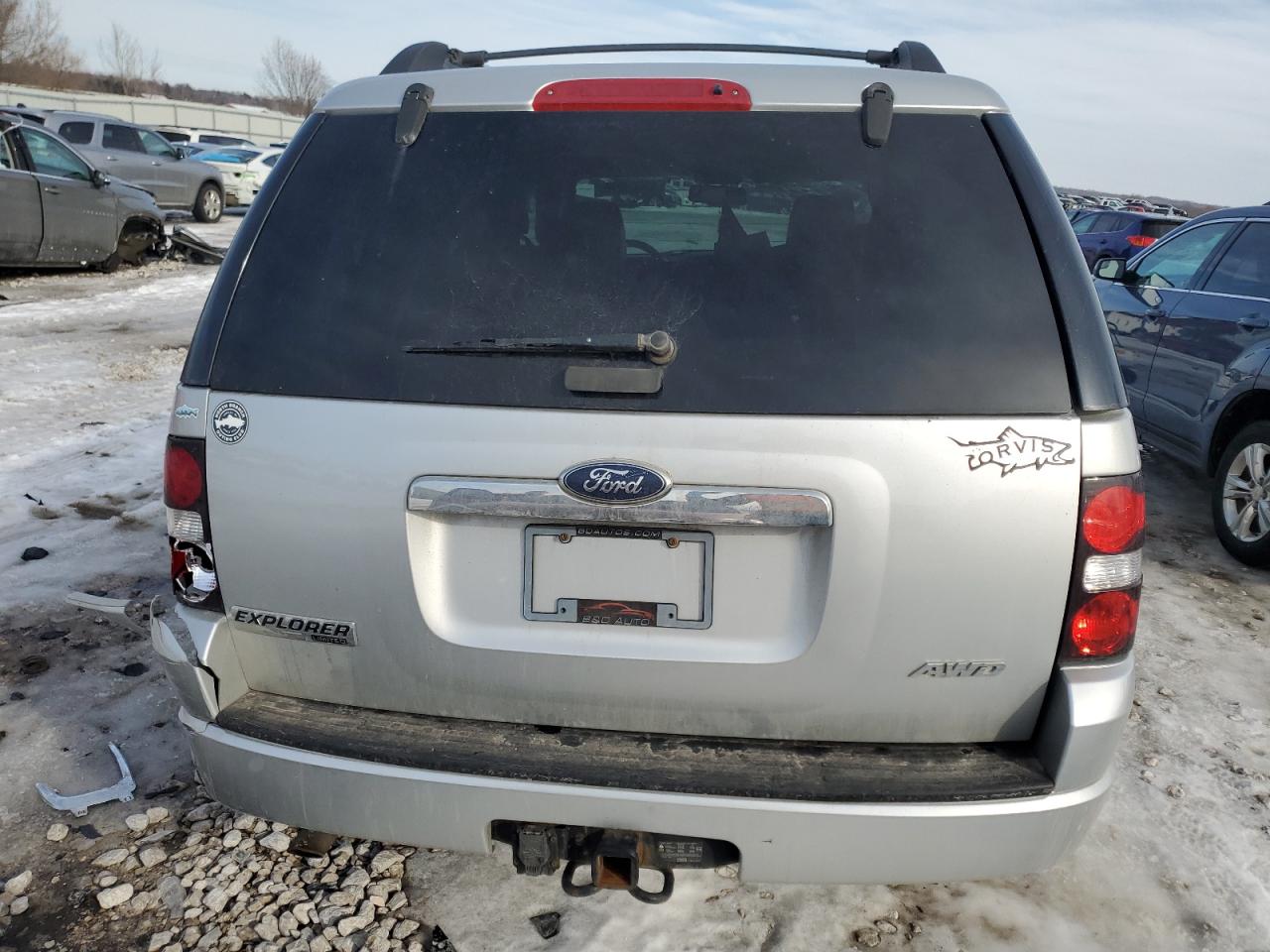 2010 Ford Explorer - Image 6