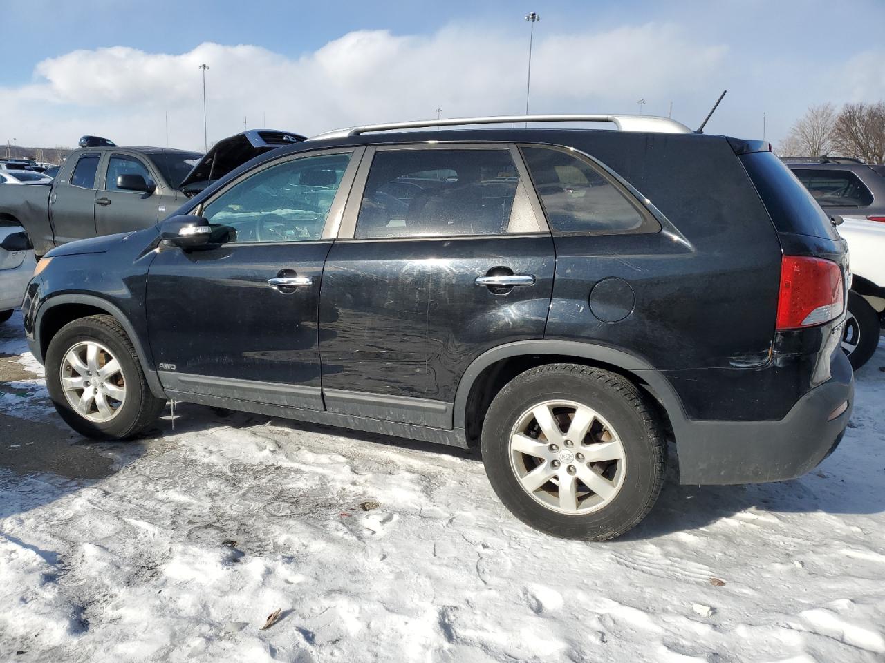 2011 Kia Sorento - Image 2