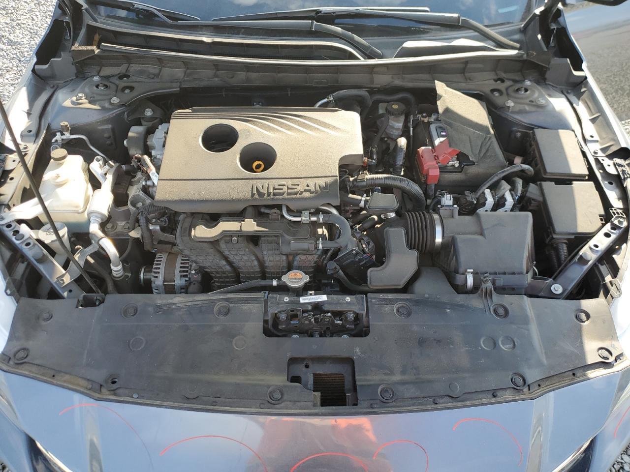 2020 Nissan Altima - Image 11
